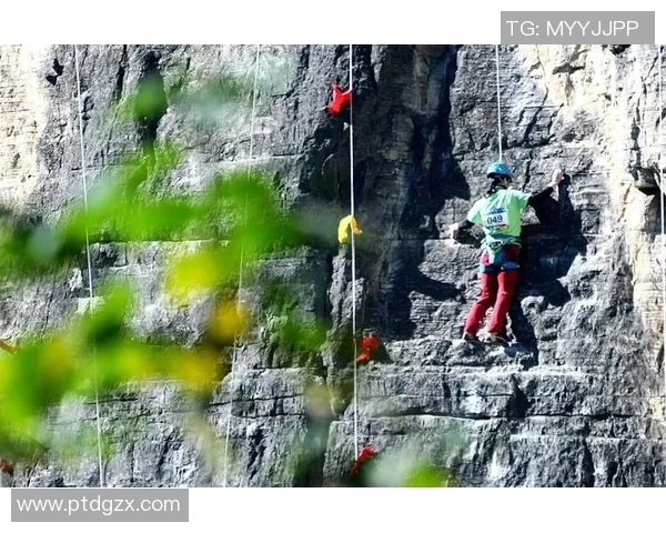 深圳极限运动队在世界攀岩锦标赛中的精彩表现与实力分析